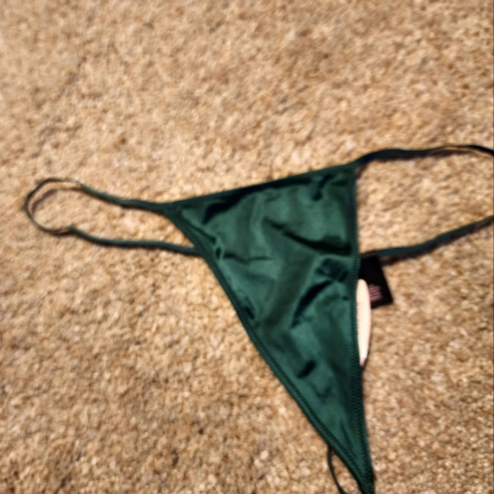 Victoria's Secret V string